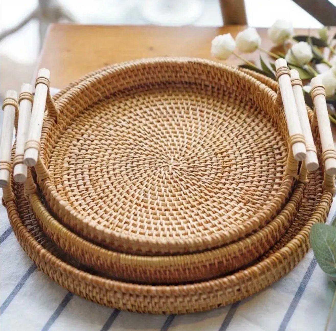 NATURAL WOVEN TRAY